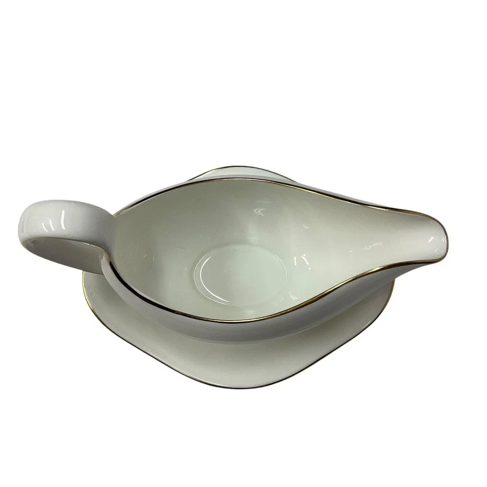 Wedgewood California Bone China Gravy Boat &‎ Underplate England Excellent